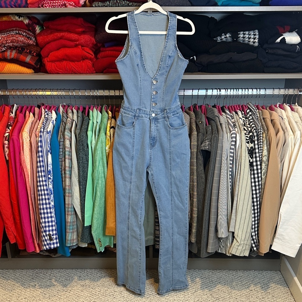 SHEIN blue sleeveless v neck front button/zipper closure jumpsuit size S